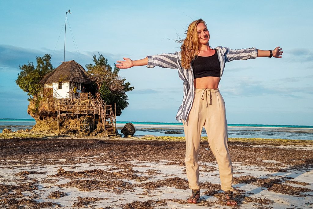 Dining at The Rock Zanzibar 02