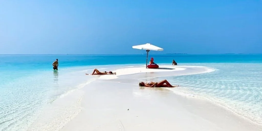 Activities for Couples in Zanzibar 10 sand bank picnic nakupenda adventure is a full day boat cruise IL1zY 1
